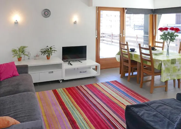 Zanfleuron A1 By Interhome *