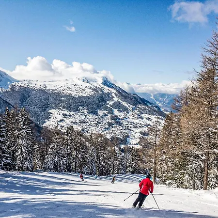 アパート Zanfleuron A1 By Interhome ナンダ